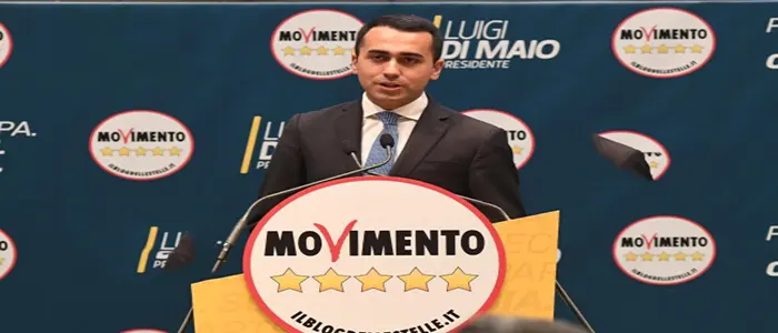 Di Maio, assemblea M5S vota compatta su ritorno urne