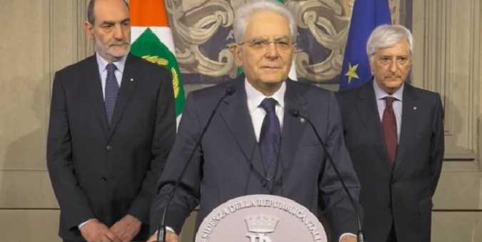 Consultazioni, Mattarella ha deciso: alternative governo neutrale fino a dicembre o voto immediato