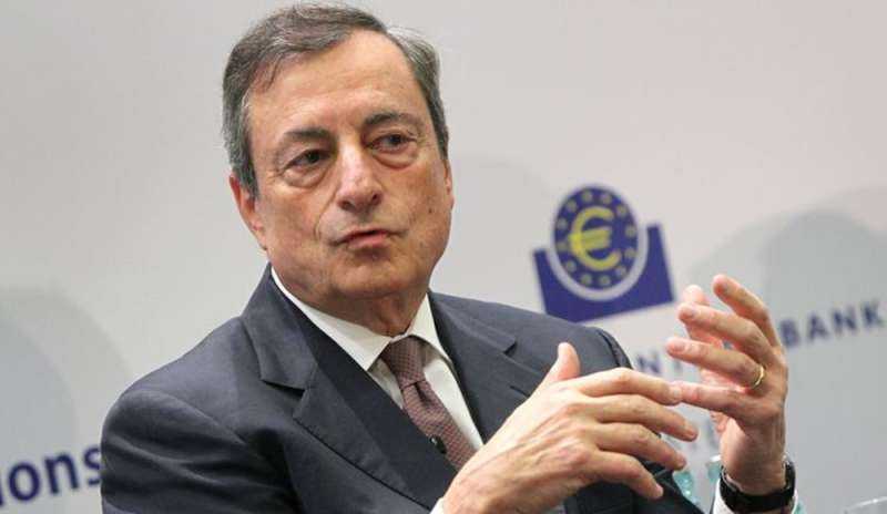 Bce, Draghi: "Crescita ampia e solida ma più moderata"