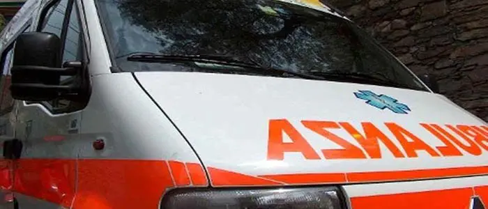 Investe e uccide uomo, schiacciato tra l'automezzo ed il muro