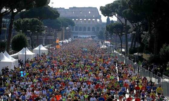 Roma: oggi corre la Maratona, 14.000 iscritti