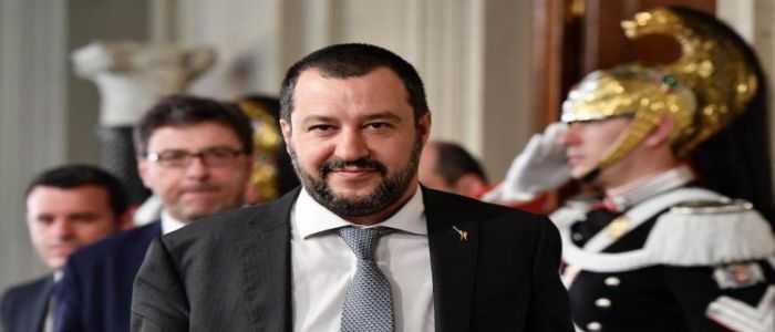 Salvini apre ai 5 Stelle: "Speriamo inizino a dire dei Si"
