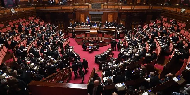 Elezione Presidenti Camera e Senato: raffica di schede bianche e fumata nera