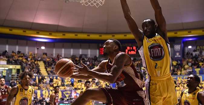 Basket - Serie A1, giornata 21: Venezia e Milano avanti a braccetto; Avellino segue a ruota