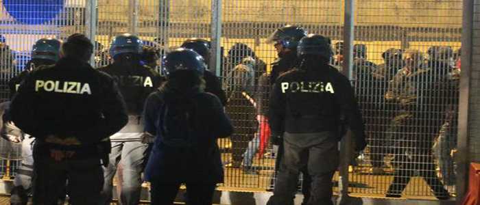 Calcio: perquisite case ultras padovani per scontri a Vicenza