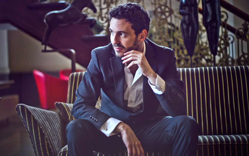 Il piano di Miguel Rodríguez dal vivo all'Elegance Cafè