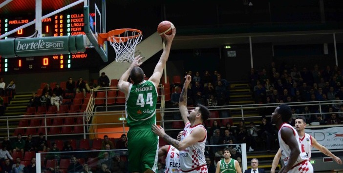 Basket - Serie A1, giornata 19: Brescia ancora ko ed il trio Avellino-Venezia-Milano ne approfitta