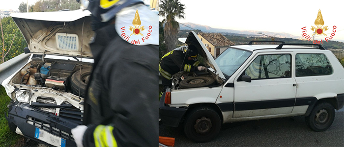 Incidenti Stradali. San Sostene (CZ): Scontro tra due auto tre feriti, uno molto grave (Foto)