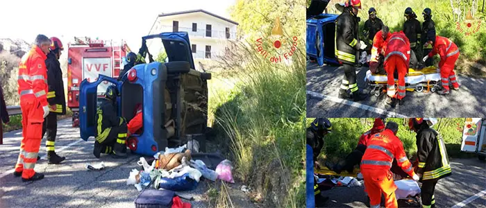 Incidenti stradali: SP118 i VVF, intervengono ad estrarre dalla vettura il conducente (Foto)