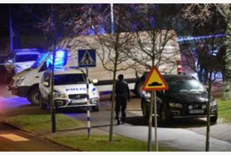 Svezia, esplosione in una stazione di Polizia a Malmo: arrestati due ventenni. Escluso terrorismo