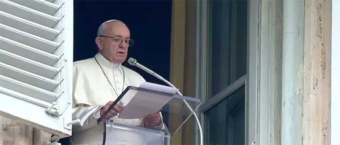 Papa Francesco a Messa migranti: peccato è rinunciare a incontro con l'altro