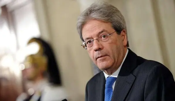 Roma, stoccata di Gentiloni: "Efficienza scarsa, il governo collabora ma il Comune è riluttante"