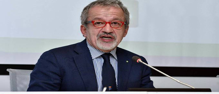 Maroni, lascio ma resto a disposizione