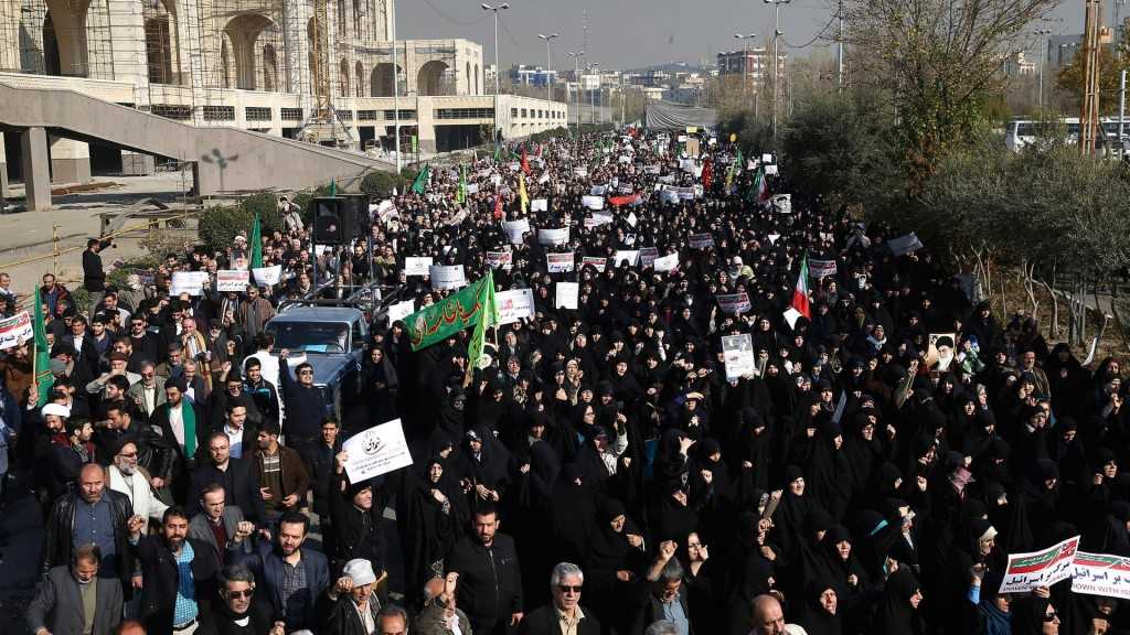 Iran: corteo di manifestanti pro-governo. Tillerson, delusi da UE