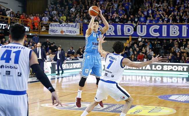 Basket - Serie A1, tredicesima giornata: nuovo ko per Brescia; Milano e Avellino agganciano la vetta