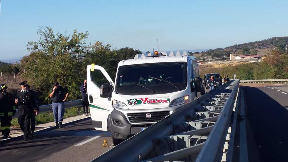Fallito assalto a portavalori con sparatoria nel Cagliaritano