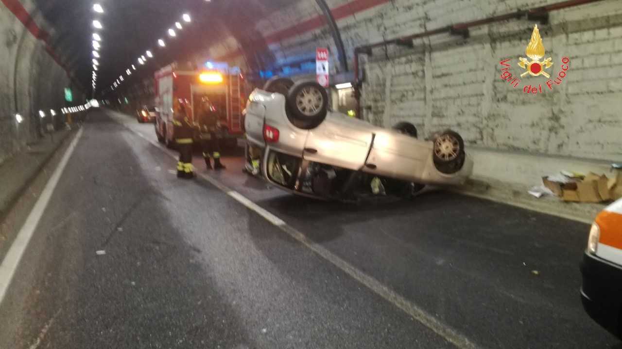 Catanzaro, incidente nella galleria Sansinato