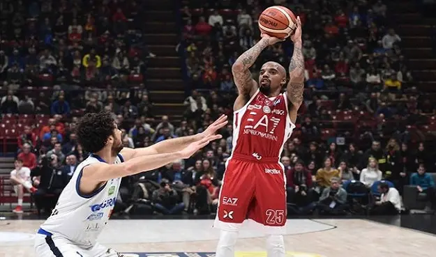 Basket - Serie A1, dodicesima giornata: Brescia sconfitta a Milano; Avellino insegue senza affanni