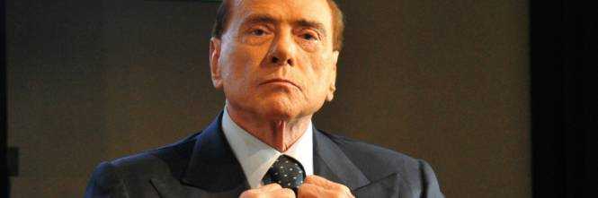 Berlusconi sull'emergenza povertà: "Serve modello drastico, propongo reddito di dignità"
