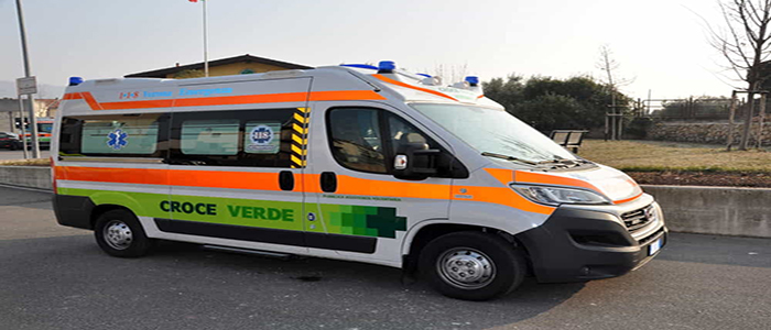 Uomo aggredito con acido a Castelfidardo, gravissimo.  Caccia al responsabile, movente ignoto