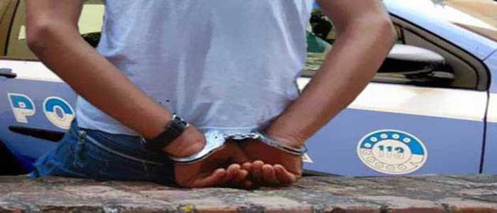Maniaco sessuale seriale 25enne arrestato