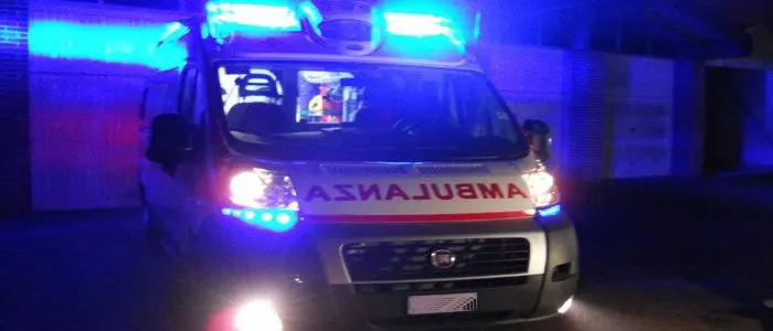 Trgedia, esplode una bomba carta, un morto ed un ferito