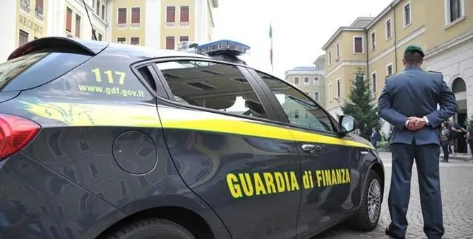 Lamezia Terme: presunti abusi su una quattordicenne, fermato ex consigliere comunale