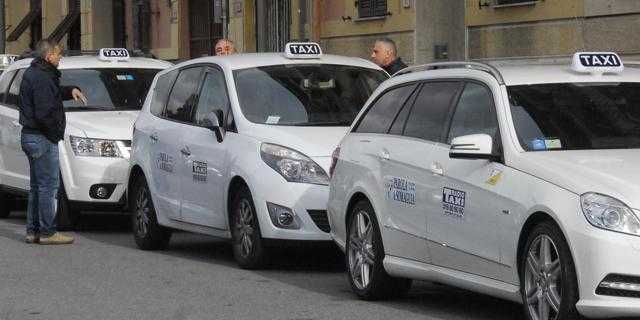 Taxi: Uiltrasporti, prosegua confronto governo su riforma settore