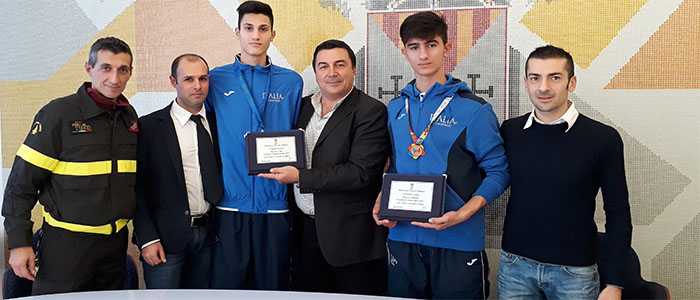 Taekwondo, la Provincia di Catanzaro premia i campioni europei Giuseppe Guarna e Simone Alessio