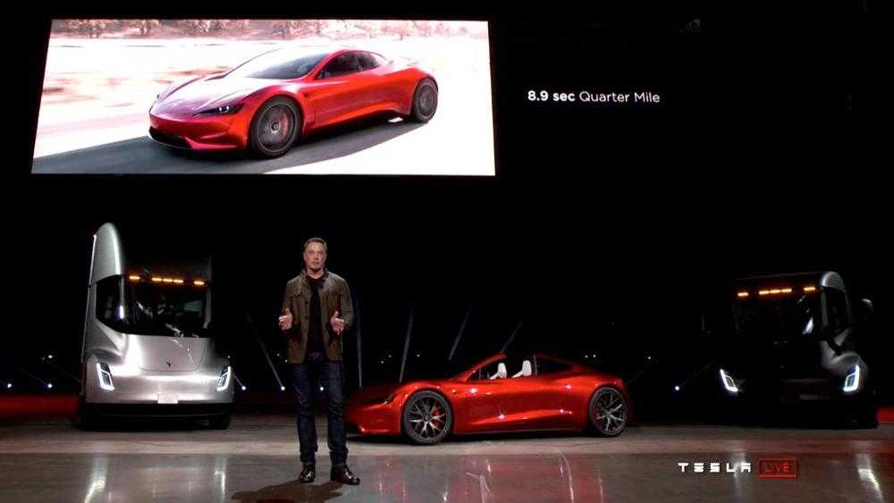 Tesla entra nel mercato del trasporto merci con un Tir elettrico