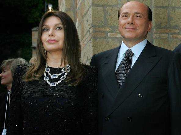 Berlusconi, Lario: polemica sui 1,4 mln mensili che le spetterebbero
