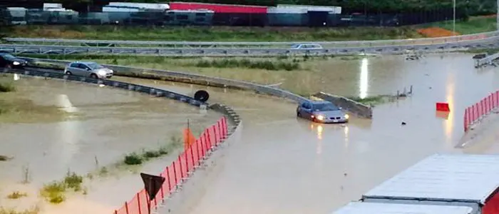 Maltempo: Marche, nella notte frane e sottopassi allagati