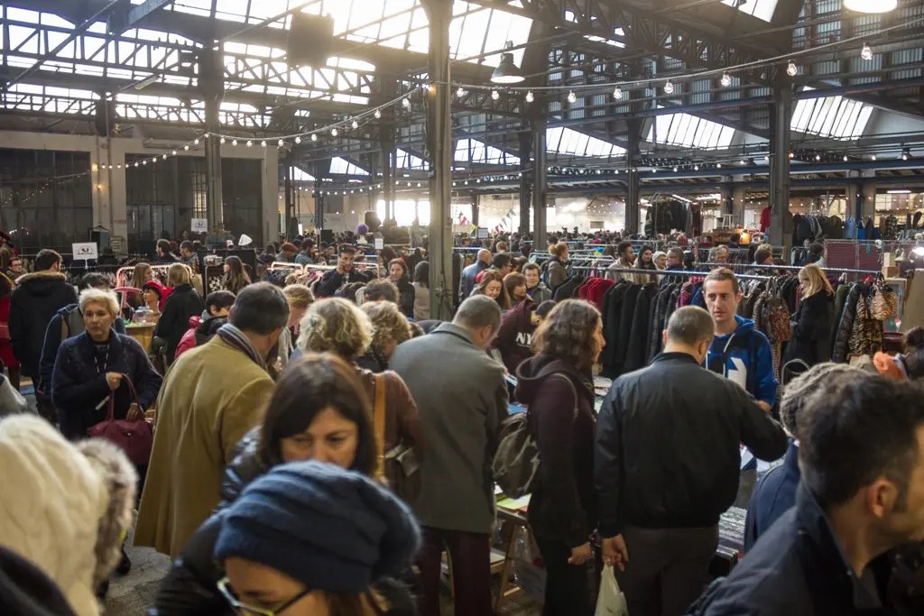 Tanti Auguri East Market, tre anni a tutto vintage "Ingresso Libero"