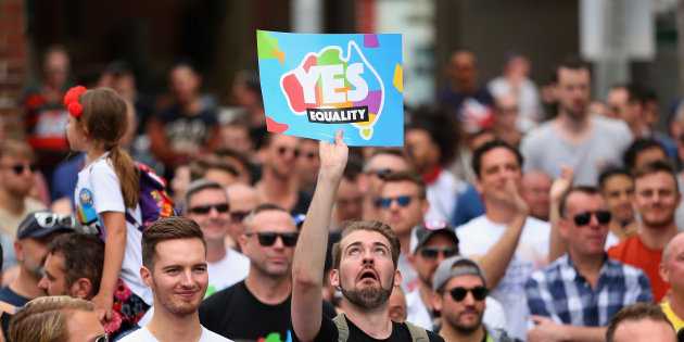 Australia, vince il "sì" al referendum per i matrimoni gay