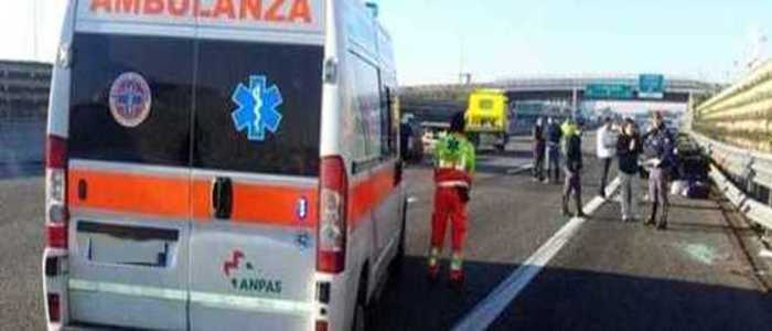 Incidenti: donna morta sulla Autostrada A1, investita su corsia emergenza