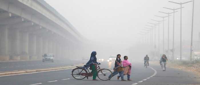 India, allarme inquinamento: a Nuova Delhi livelli smog 70 volte superiori i limiti dell'Oms