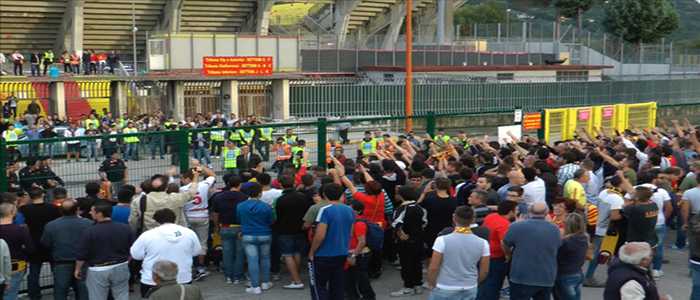 Calcio: dopo Benevento-Lazio altri 6 daspo per tifosi sanniti