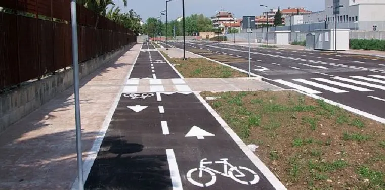 Nuove ciclabili, Cecina pedala anche di notte