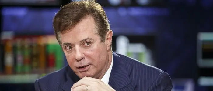 Russiagate, Paul Manafort accusato di cospirazione e riciclaggio: si costituisce all'Fbi