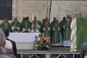 Terremoto. Il Cardinale Parolin alla messa a Norcia