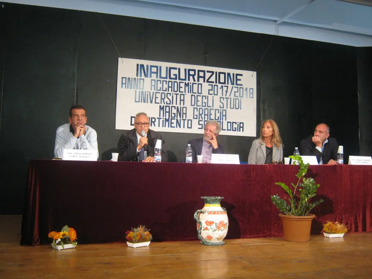 Inaugurato il nuovo corso di Sociologia al carcere di Catanzaro
