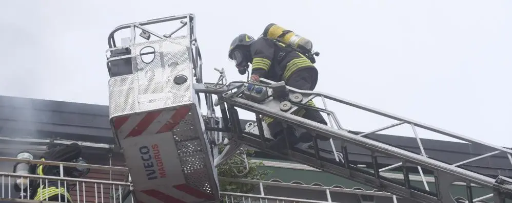 Incendio a Como: muoiono il padre suicida e tre figli, ipotesi di dolo