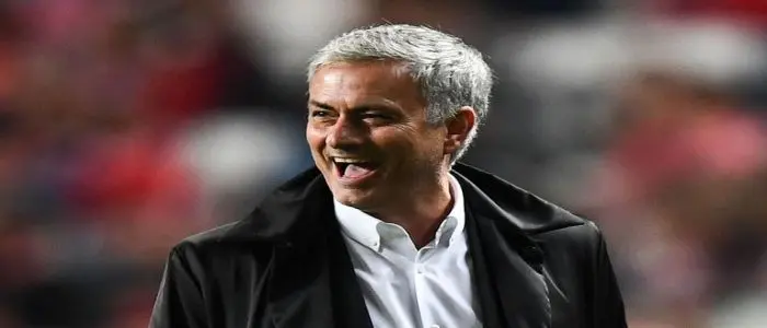 Calcio, rumors su Mourinho: rinegoziazione in vista per il contratto che lo lega allo United