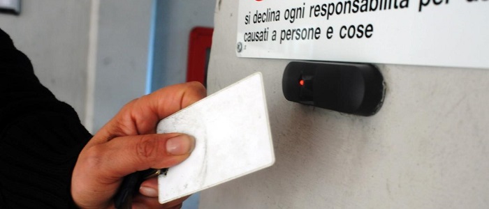 Asti, truffa del cartellino: indagati comandante e agente