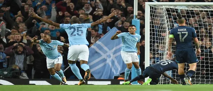 Champions League, Manchester City - Napoli 2-1. La squadra di Sarri si sveglia tardi e finisce ko