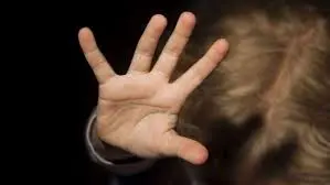 Roma, abusi sessuali su tre bambine: arrestati zio e amico di famiglia