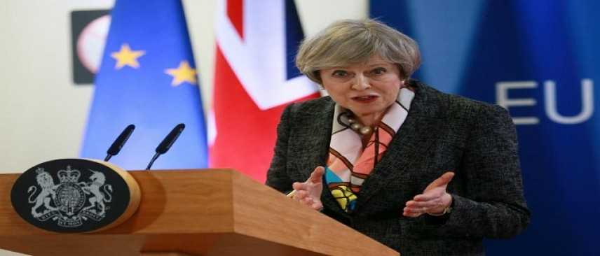 Brexit, Ue boccia l'andamento dei negoziati: "Progressi insufficienti"