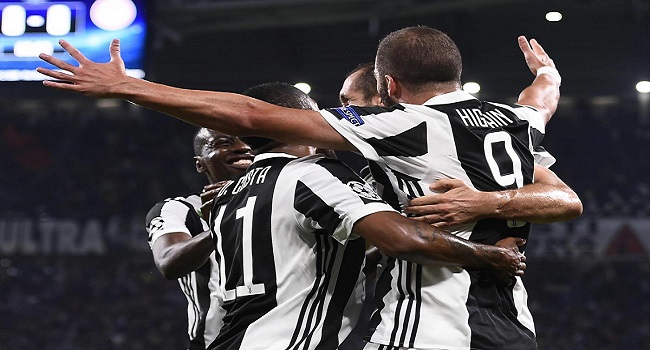 Champions League - Higuain si sblocca e la Juve va: Olympiakos battuto 2-0