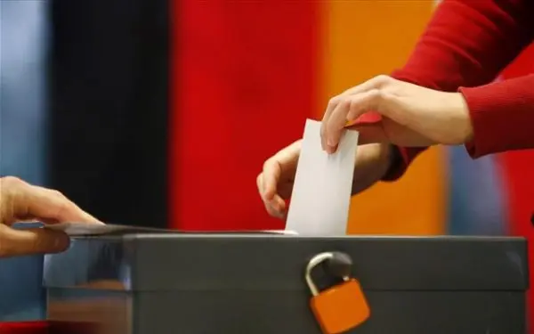 Elezioni Germania, exit poll: Merkel avanti ma male rispetto al 2013