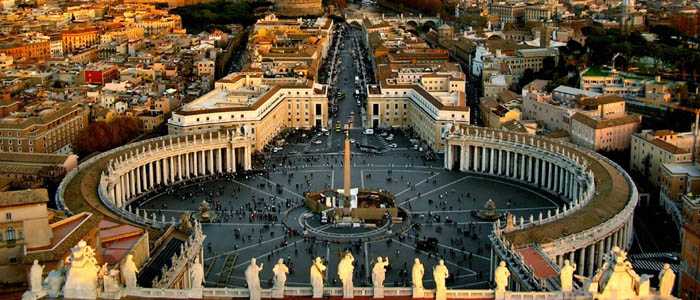 Vaticano risponde ad accuse di Milone: "Indagava sulla vita privata di esponenti della Santa Sede"